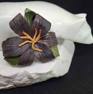 VINTAGE Handmade Brown Floral Brooch CANADA Hallmark Midcentury